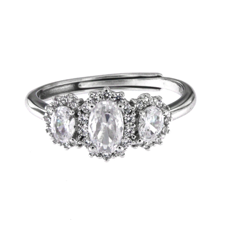 Timeless Three-Stone Diamond Elegance