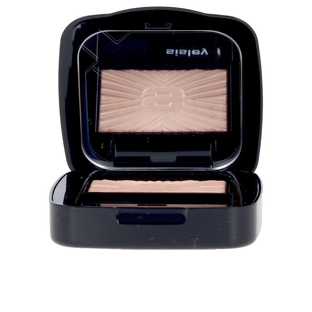 Compact powder single eye shadow in silky cream, 1.5 g, satin finish