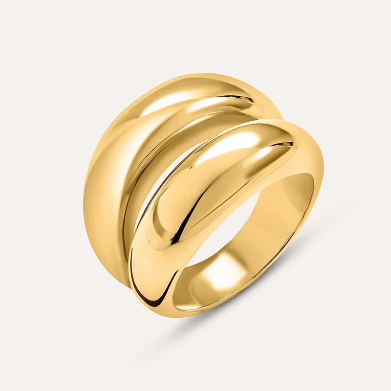 Polished Gold Modern Elegance Ring