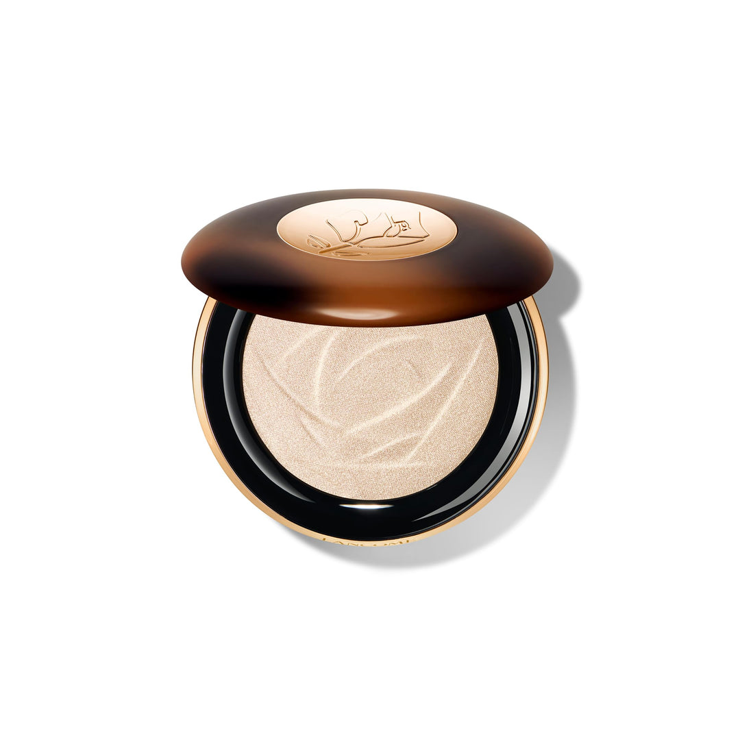 Compact illuminating powder in shade 04‑Holo Glow, 10 g, pearlescent finish