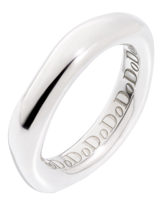 Dodo Minimalist Silver Ring in Sleek Design
