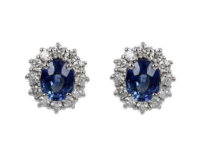 Timeless Blue Sapphire and Diamond Elegance